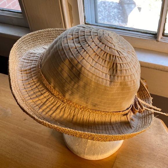 Scala summer hat in great condition like new - Picture 3 of 9